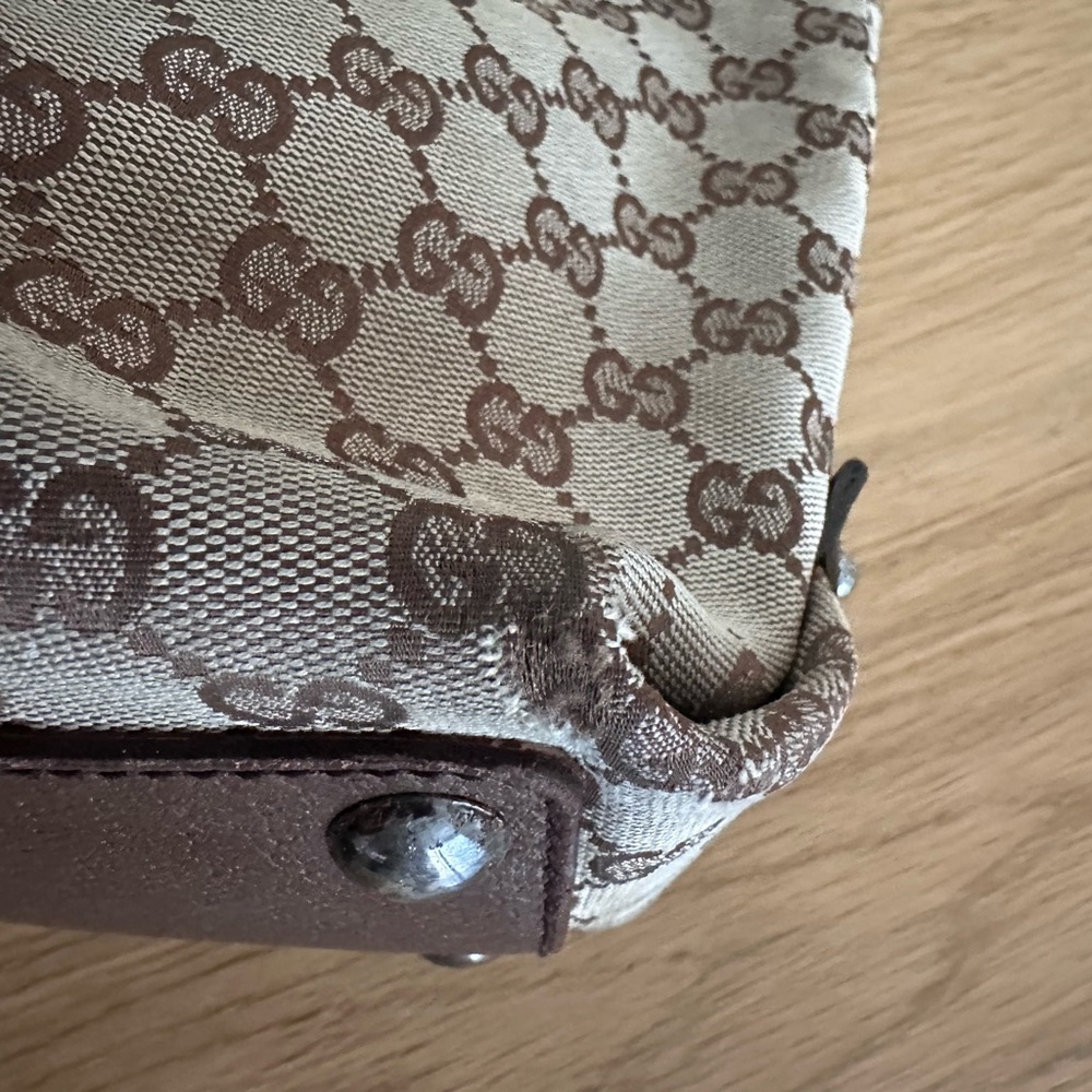 Gucci Cherry Line Zippy Tote Bag - Picture 8 of 17